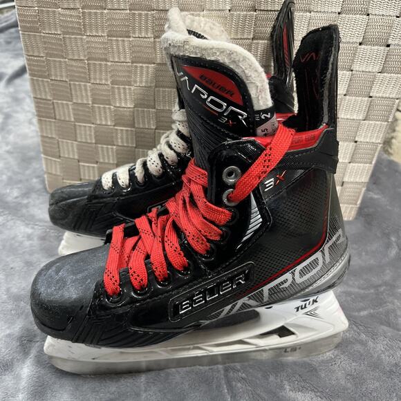Junior Size 5 Bauer Vapor 3X Ice Hockey‎ Skates - Picture 4 of 11